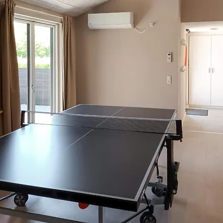 5 Star In Nyaraló Ansager